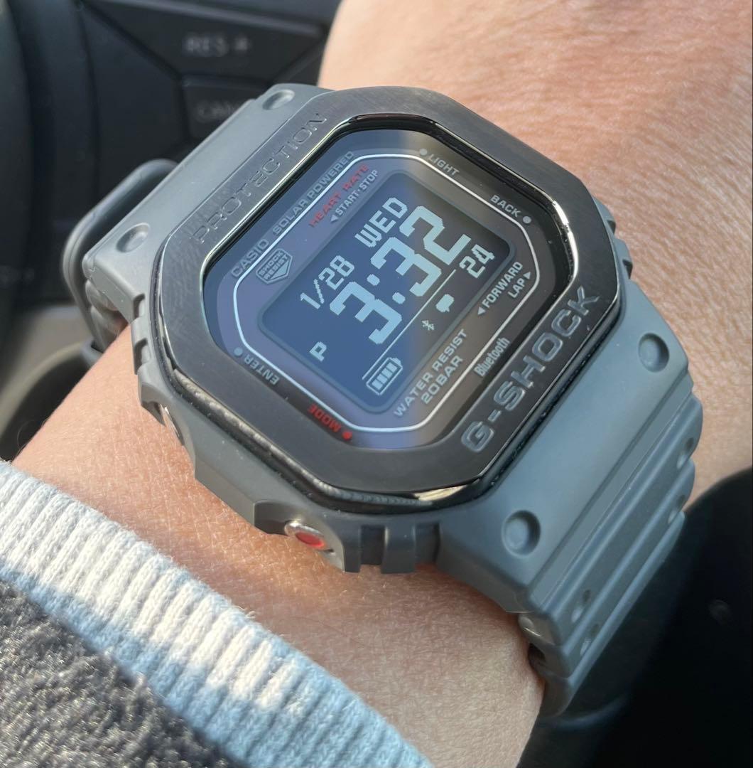 コ*ラ様 【秀品】G-SHOCK G-SQUAD DW-H5600MB-8JR