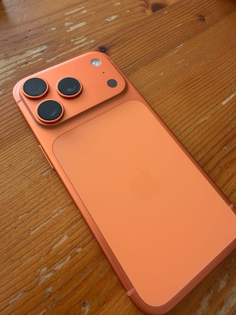 Apple iPhone 17 Pro オレンジ 256GB ほぼ未使用