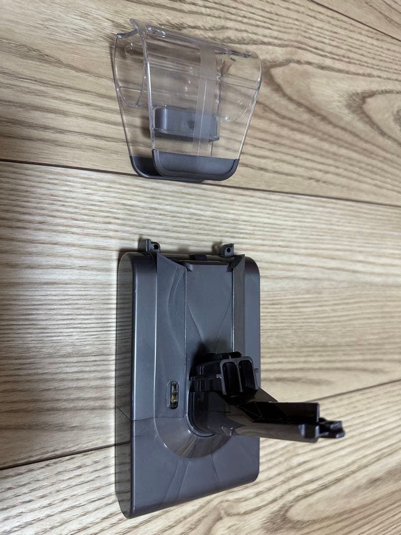 【2025年購入】dyson 8 slim fluffyスティッククリーナー