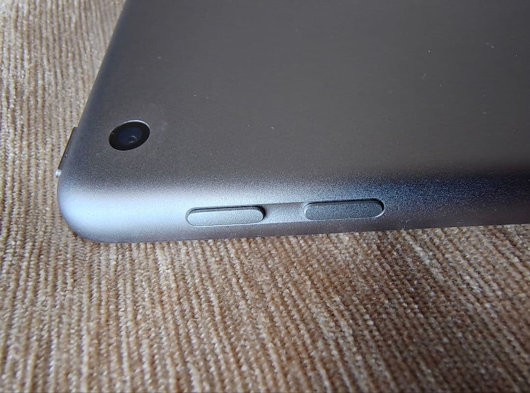 iPad 第6世代 128GB WiFiモデル スペースグレイ 美品