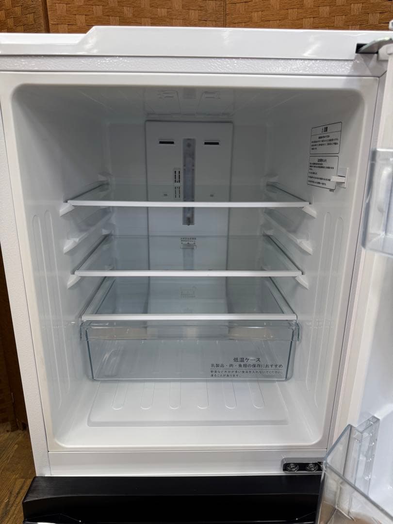 F031 Hisense ２ドア　冷蔵庫　2020年　134L 右開き