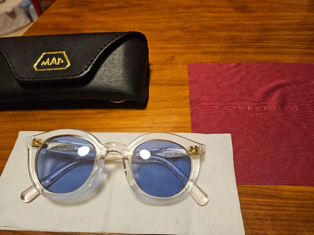 max pittion クリアフレーム ブルーレンズ サングラス