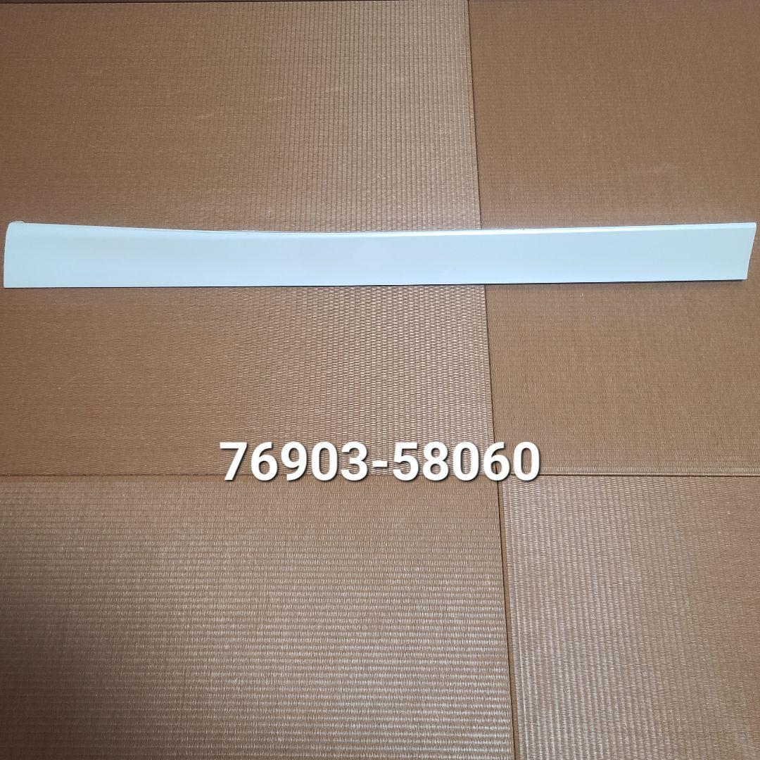 30　アルファード　ヴェルファイア　サイドマッドガード　メーカー不明メッキモール