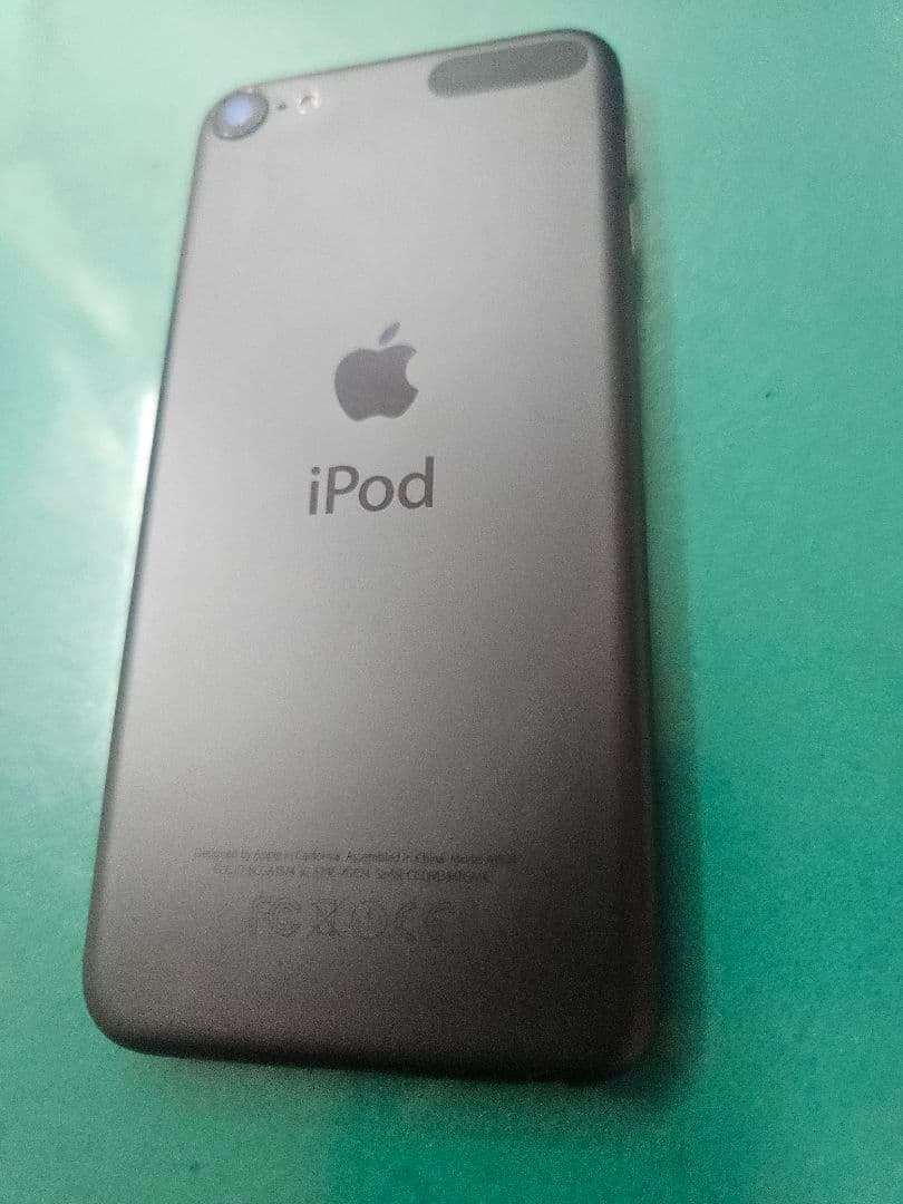 Apple iPodTouch第6世代 スペースグレー本体128G