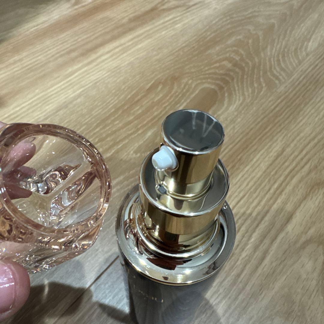 羊羹クレ•ド•ポー エマルションアンタンシヴn 夜用 乳液