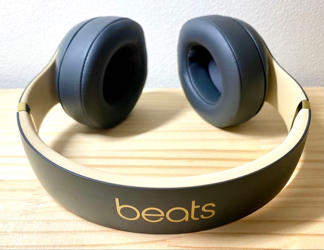 Beats studio3 ワイヤレスヘッドホン ブラック/ゴールド