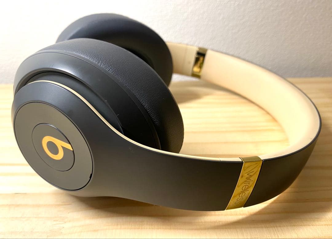 Beats studio3 ワイヤレスヘッドホン ブラック/ゴールド