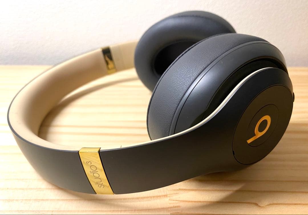 Beats studio3 ワイヤレスヘッドホン ブラック/ゴールド