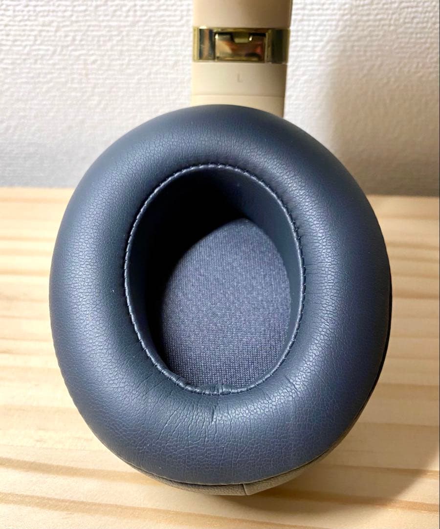 Beats studio3 ワイヤレスヘッドホン ブラック/ゴールド