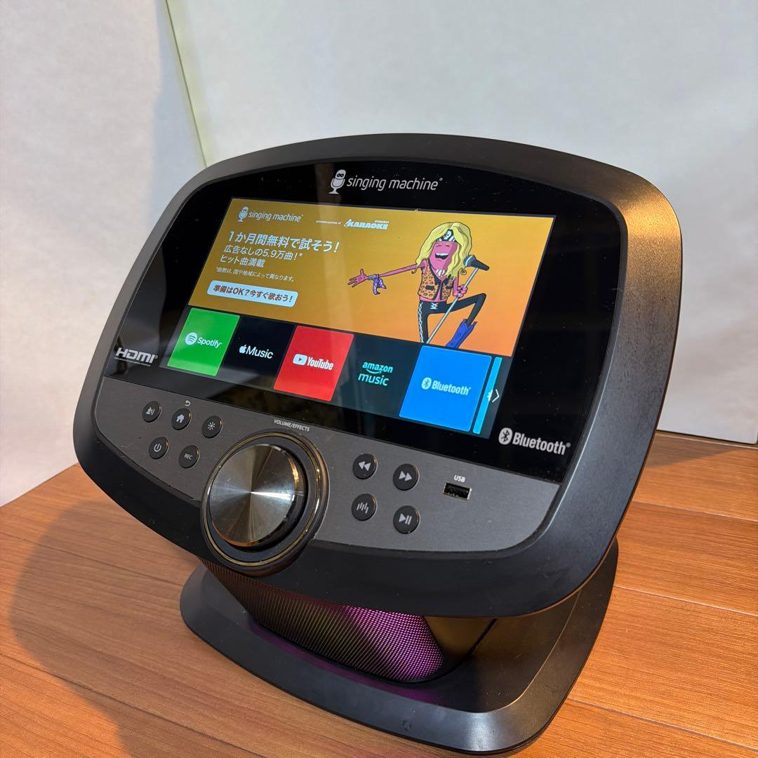 コストコのカラオケマシーン　(singing machine)