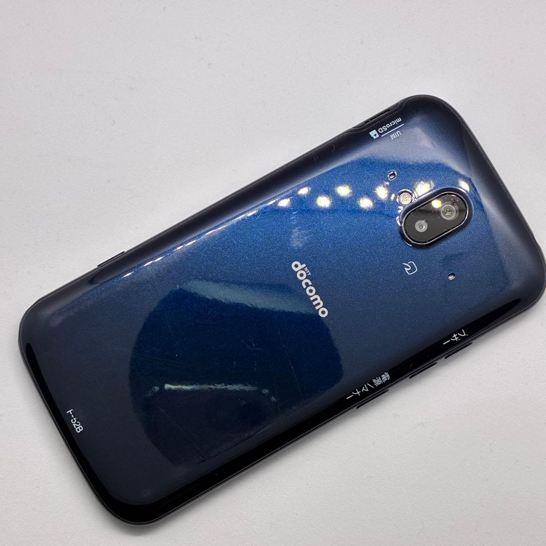 yy11000 超美品　docomo らくらくスマートフォン　F-52B