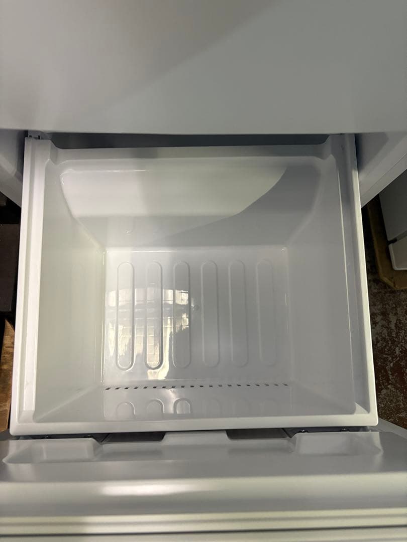 SHARP　２ドア冷蔵庫　2023年モデル　179ℓ　SJ-D18J-W