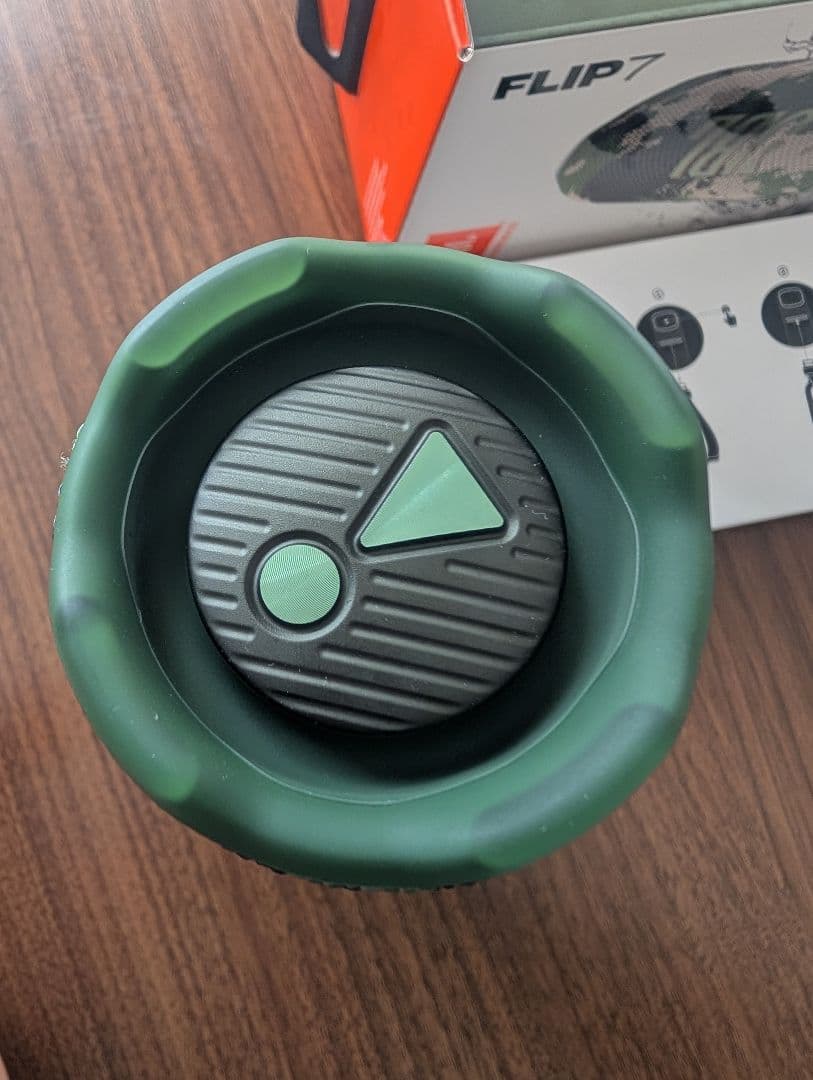 美品 JBL Flip 7 ワイヤレスBluetoothスピーカー スクワッド