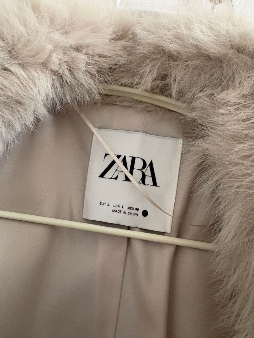 ZARA フェイクファーコート ショートジャケット Lサイズ