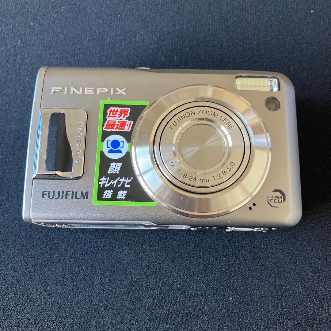 【美品】FUJIFILM FINEPIX F31fd CCDセンサー シルバー