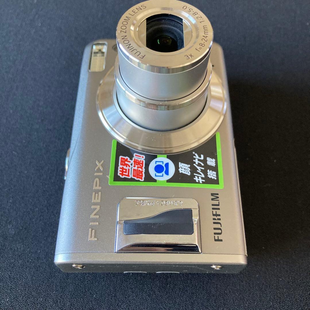 【美品】FUJIFILM FINEPIX F31fd CCDセンサー シルバー