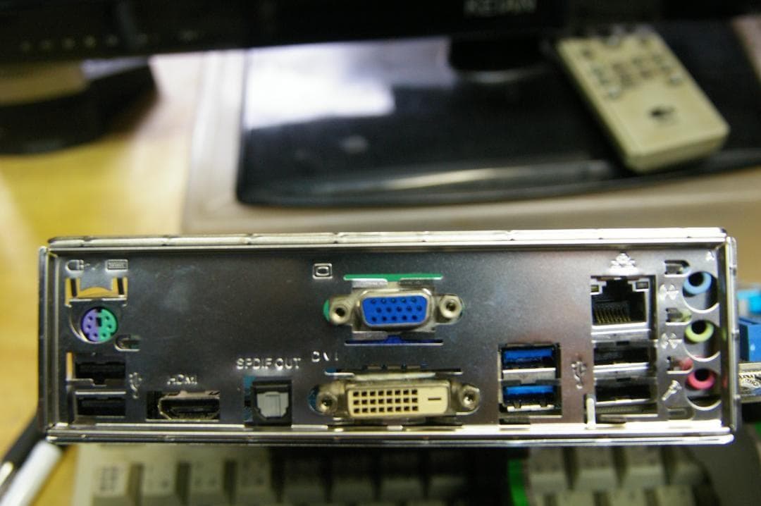 無料でWindows11を!!　i7-3770+ASUS P8H77-V+メモリ