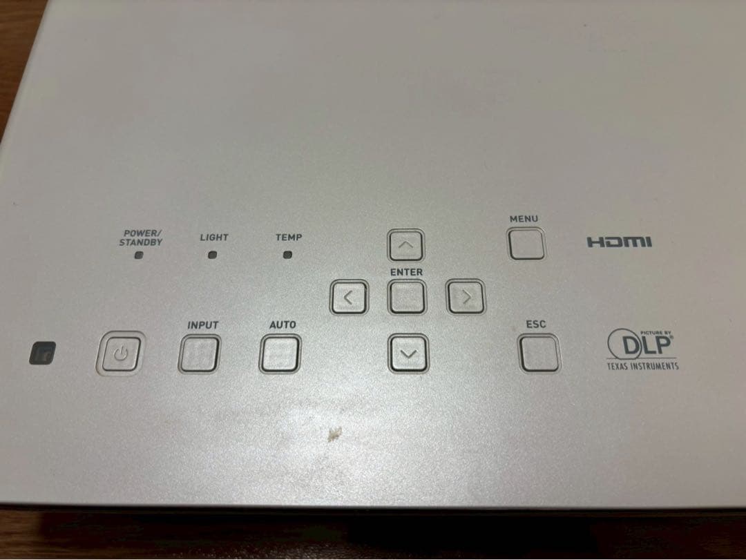 CASIO プロジェクター　XJ-M140