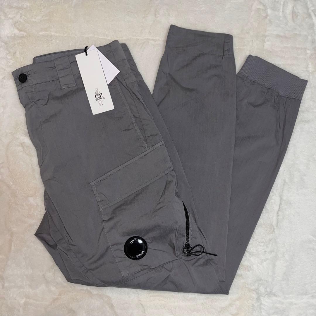 最*整様 【新品】C.P. COMPANY グレー ナイロンパンツ 48 上杉柊