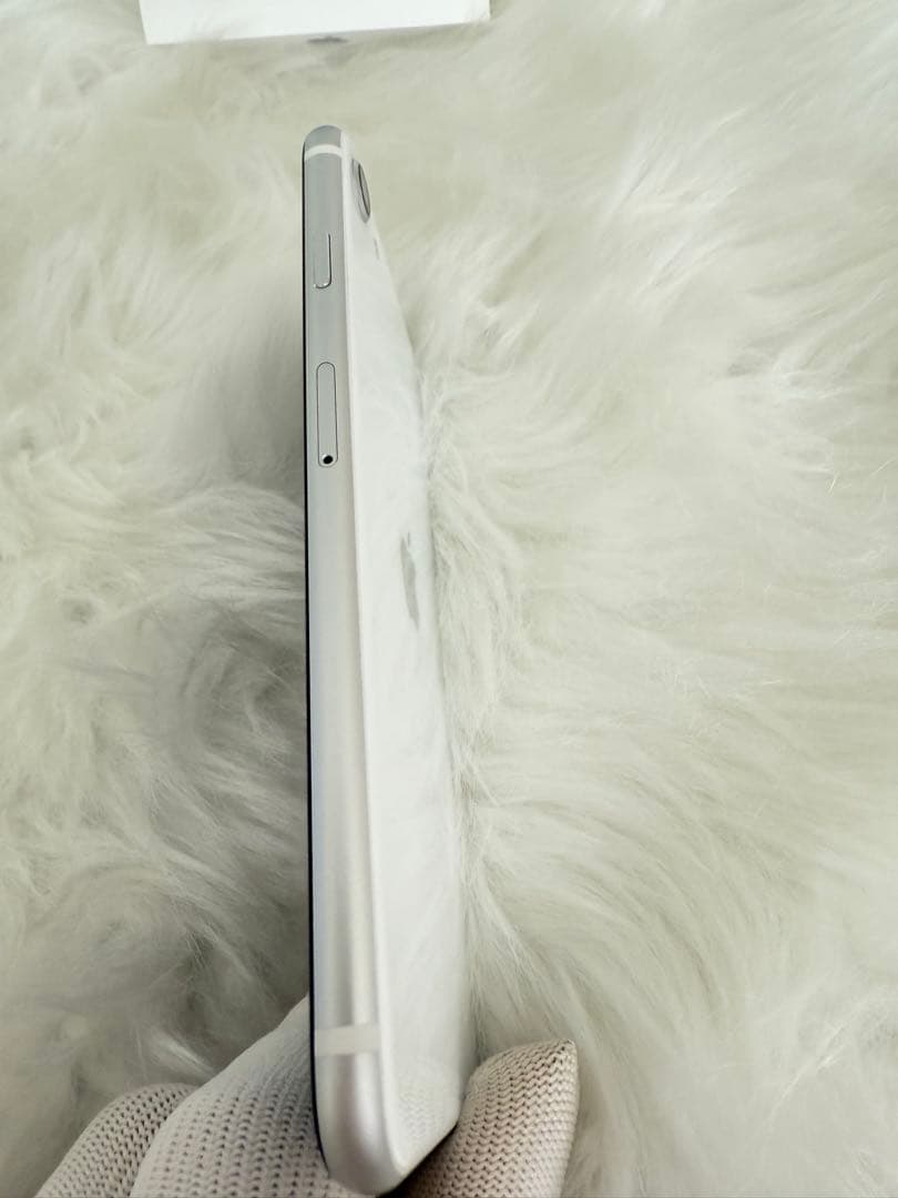 iphone SE 第2世代 ホワイト64GB 国内版 SIMフリー「箱付き」