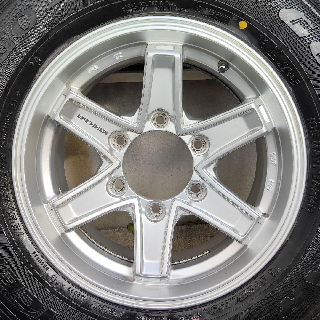 ハイエース KEELER 15インチ スタッドレスタイヤホイール4本セット