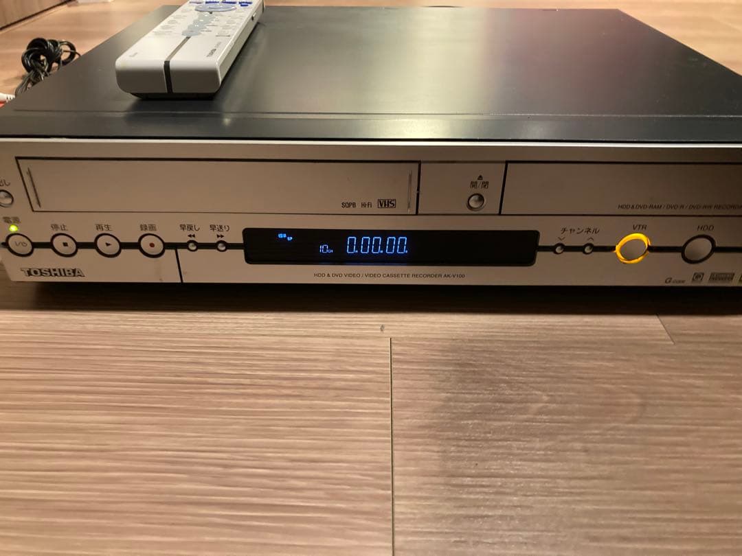 TOSHIBA VHS/DVD/HDD ビデオデッキ AK-V100 動作確認済