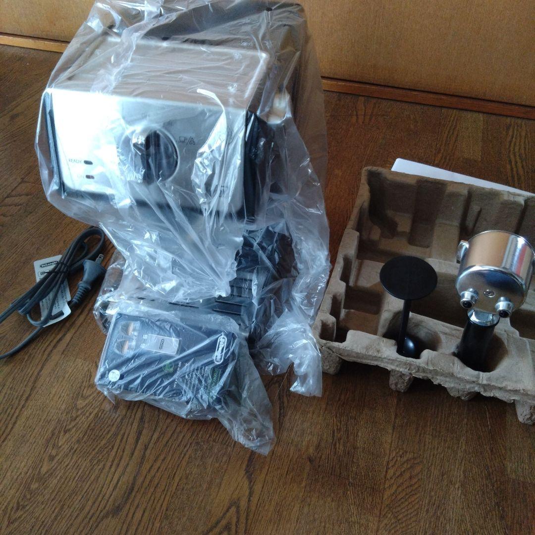 DeLonghi エスプレッソメーカー ECP3220J-BK