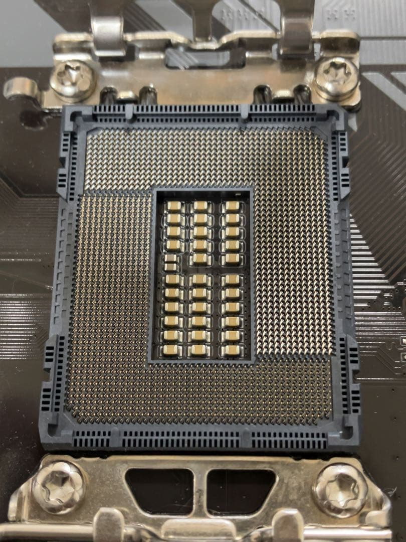 GIGABYTE B760M DS3H DDR4 マザーボード