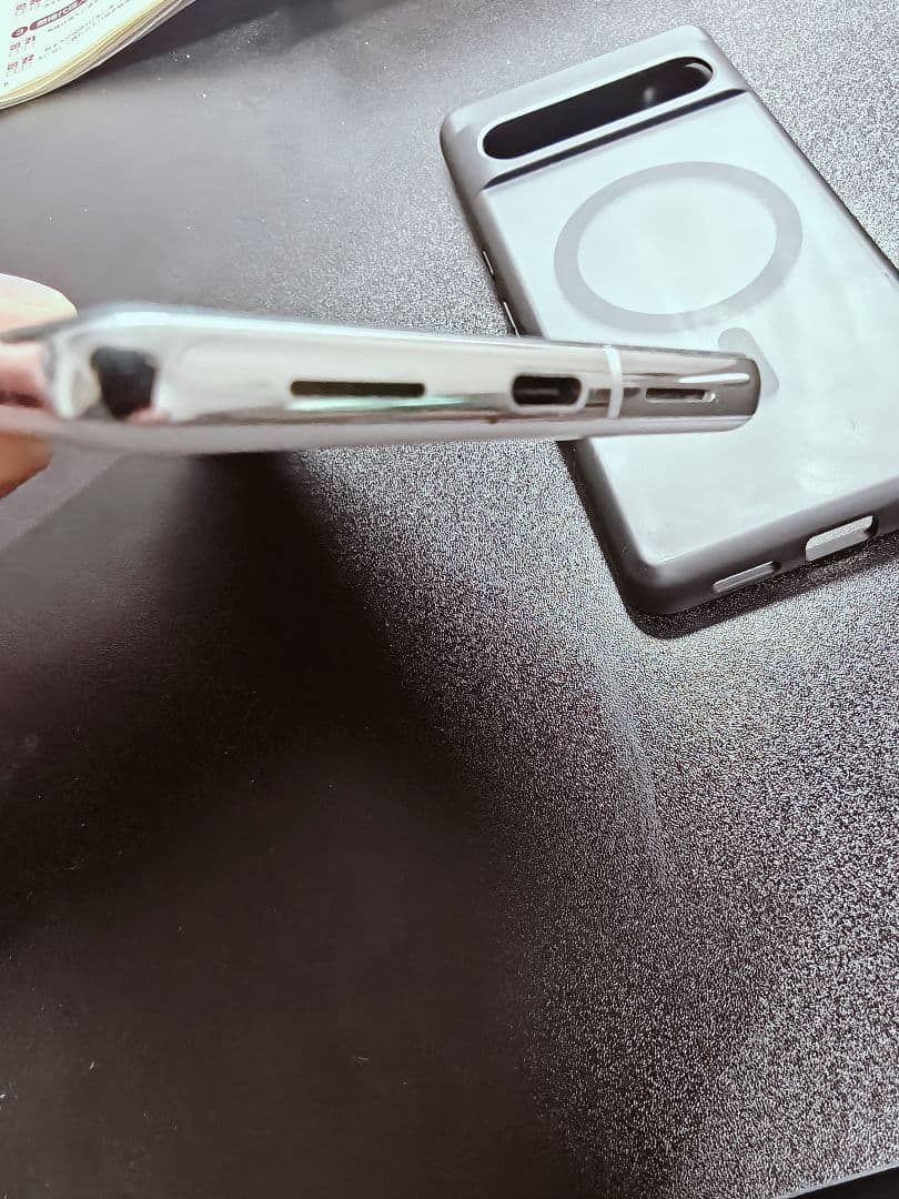 Google Pixel 7 Pro 256G 本体とケース