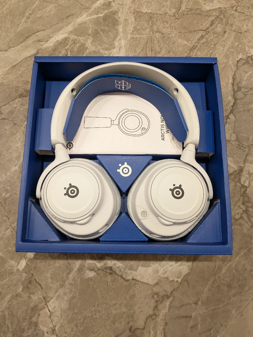 【ほぼ新品】SteelSeries Arctis Nova 7P