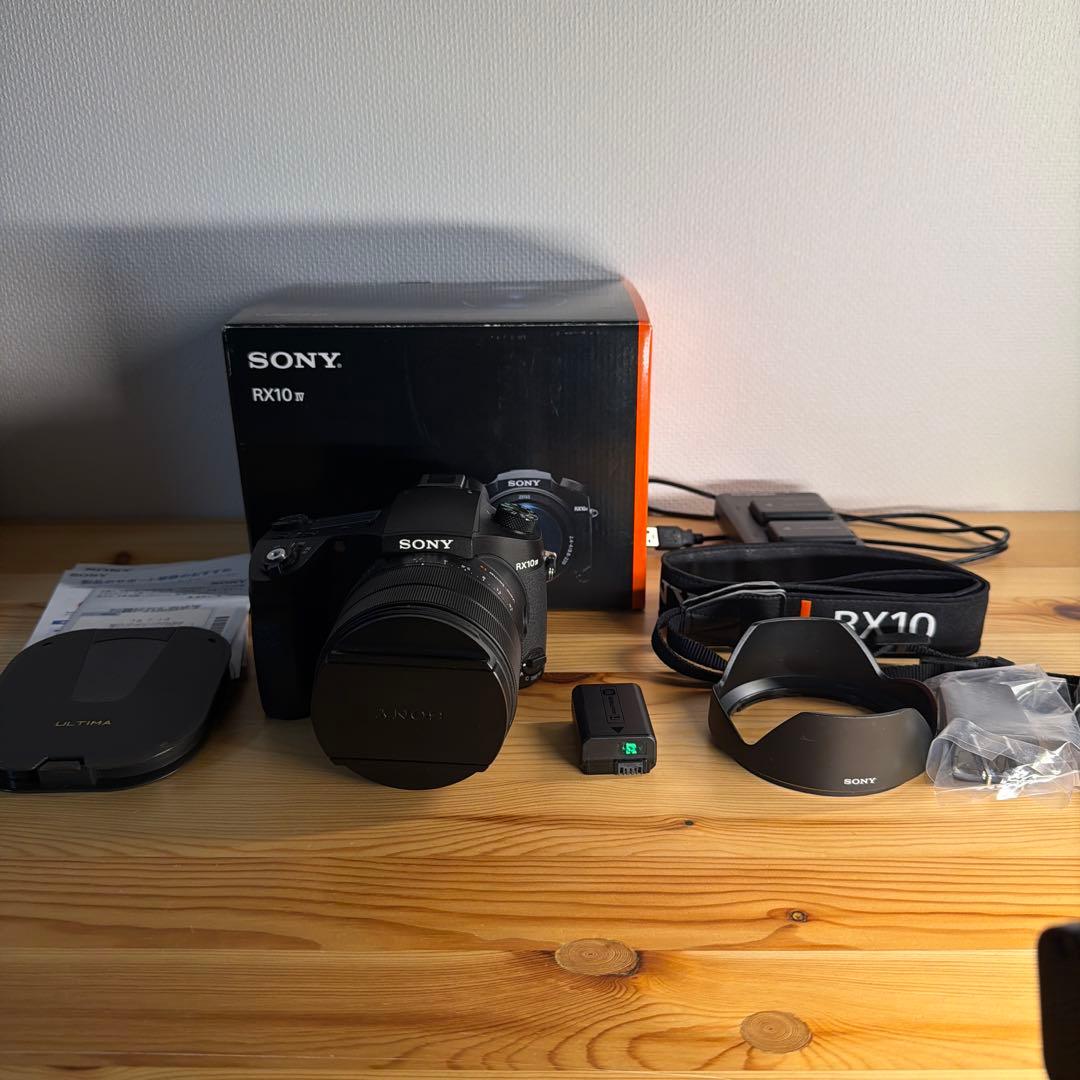 SONY Cyber-shot DSC-RX10M4 + α