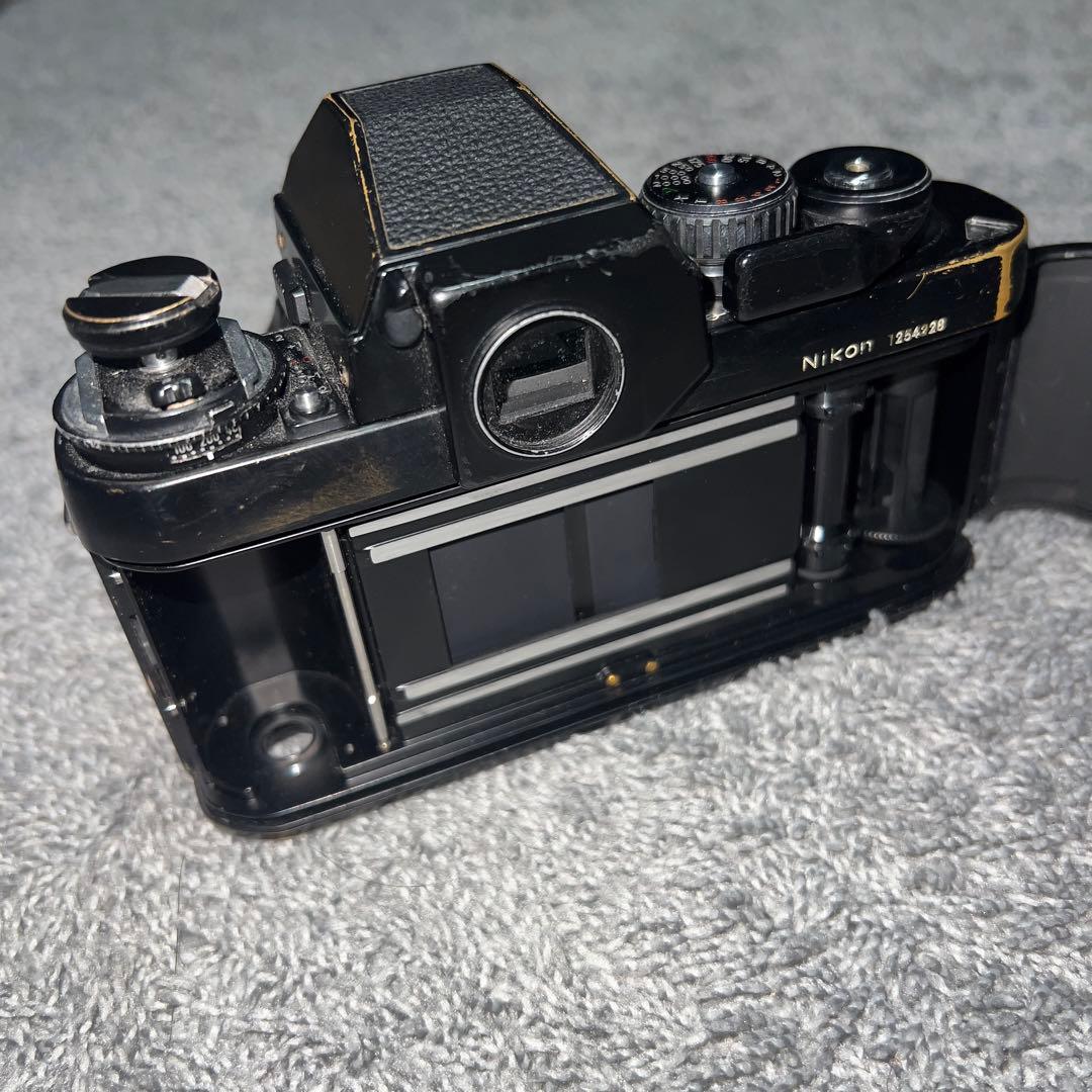 Nikon　F3 + 28mm F3.5 単焦点レンズ