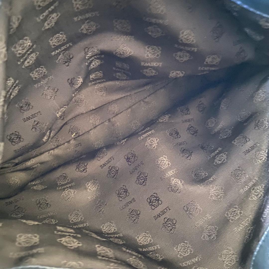 ロエベ ショルダーバック レザー