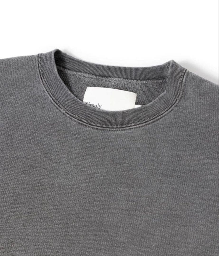 美品 simply complicated CORE CREWNECK 3