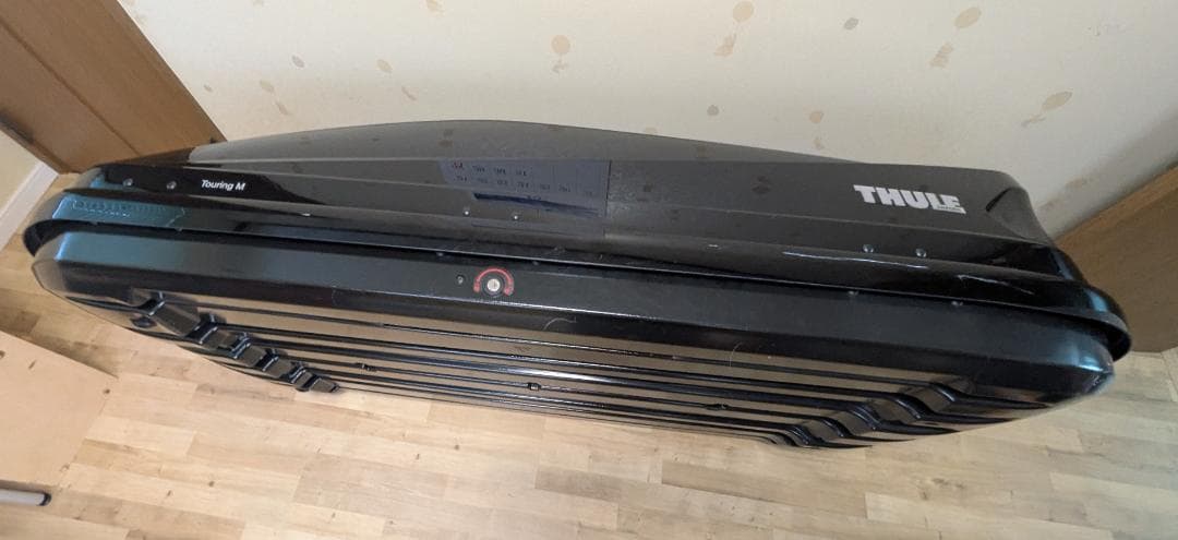 ＴＨＵＬＥ製ルーフキャリアとキャリアＢＯＸのセット
