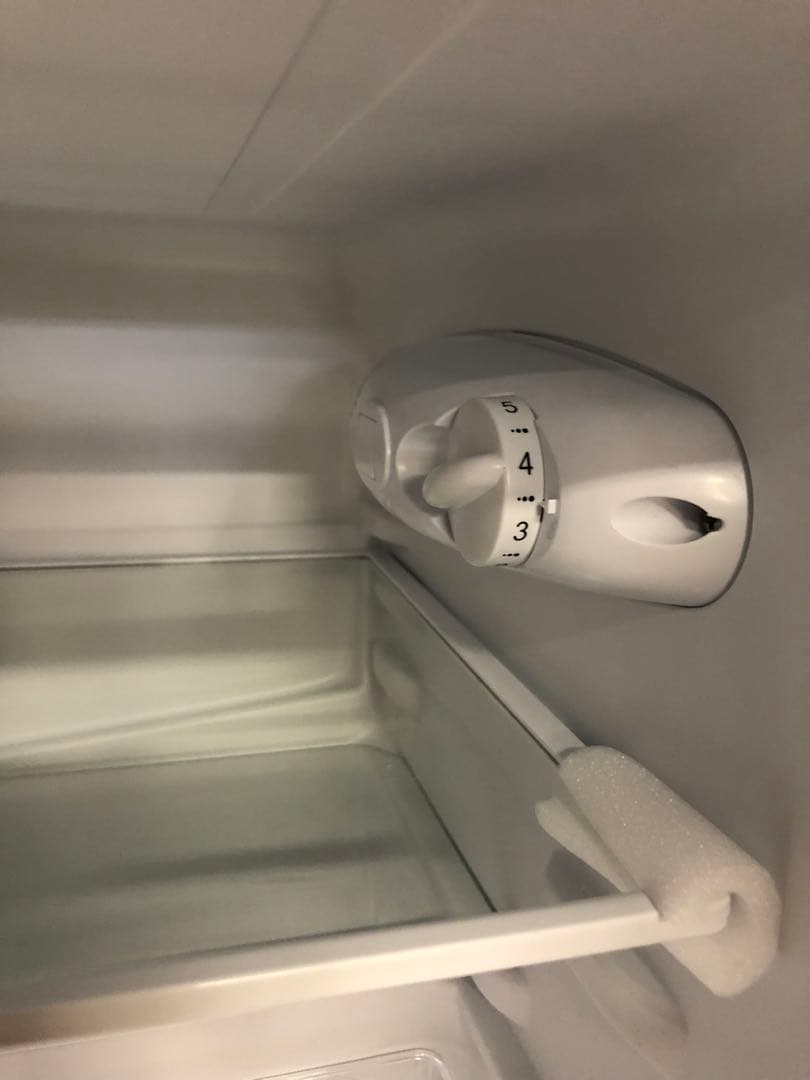 10r38 美品 2024年製 87L 冷蔵庫 TH-87L2-WH 一人暮らし