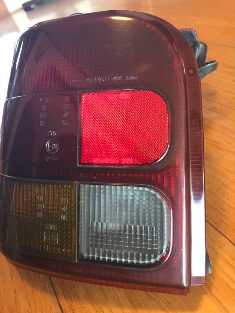 7日迄限定大特価！撤収前値下げ!　L200ミラターボ テールランプ　左右セット