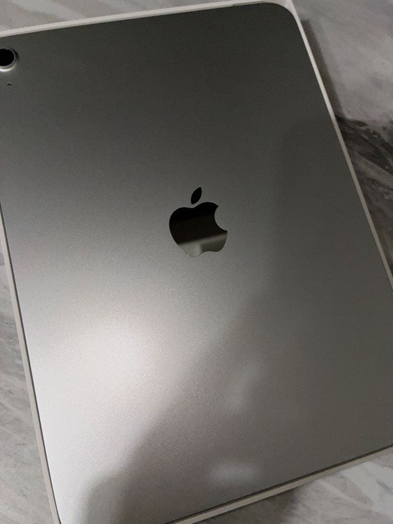 【美品】Apple iPad A16（第11世代）128GB シルバー ★おまけ