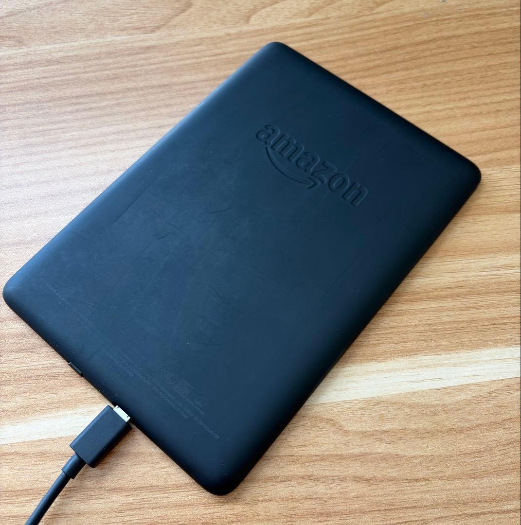 Kindle paperwhite 第10世代 32GB Wi-Fi 充電器付き