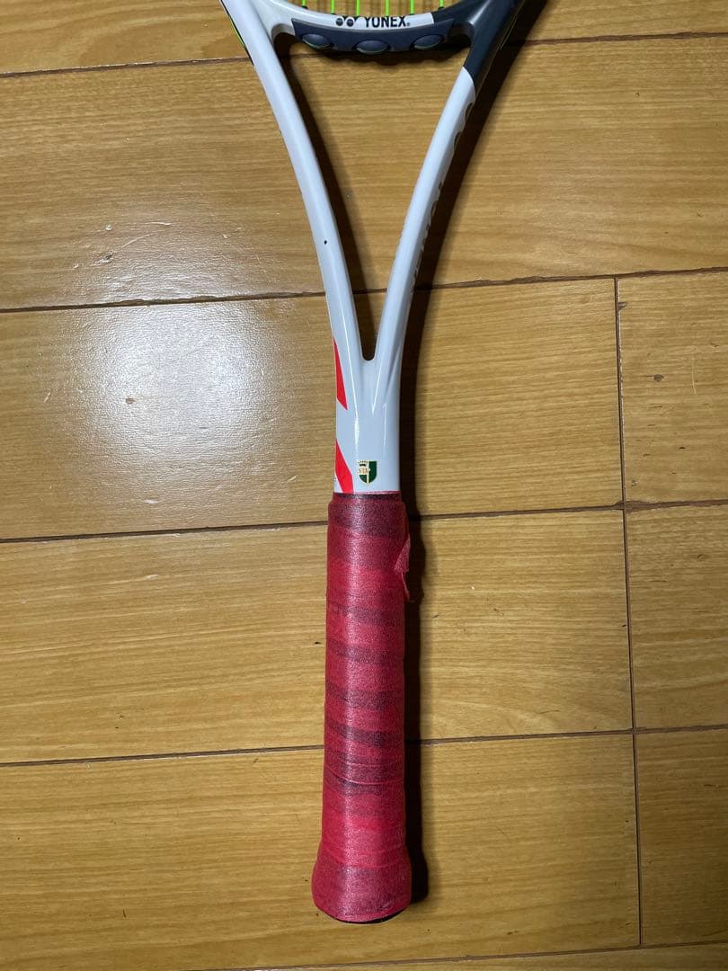 最終値下げ YONEX VOLTRAGE 7V UL1