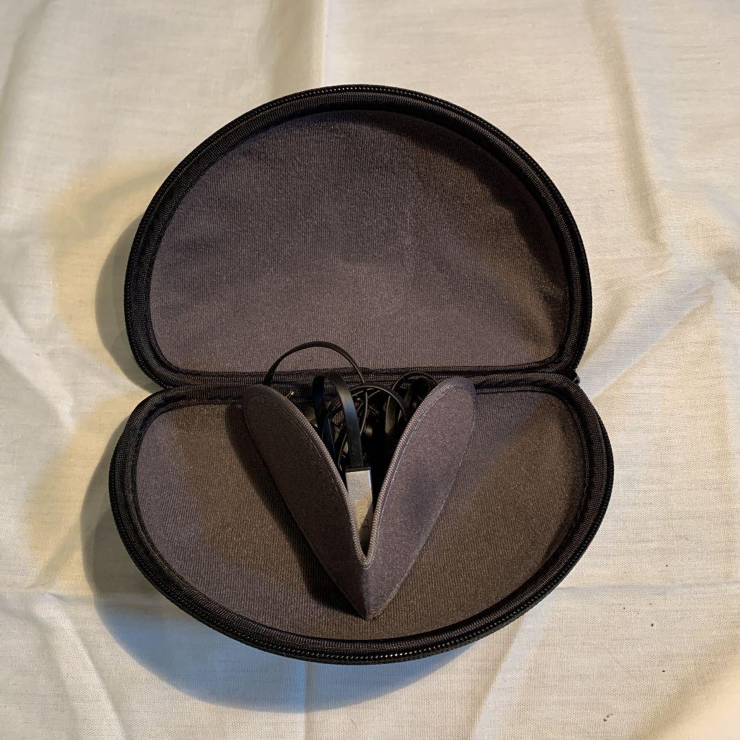 ヘッドホン KEF M500