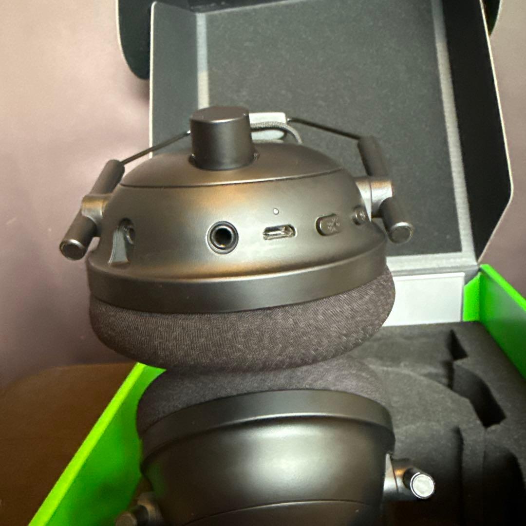 Razer BlackShark V2 Pro ワイヤレスヘッドセット