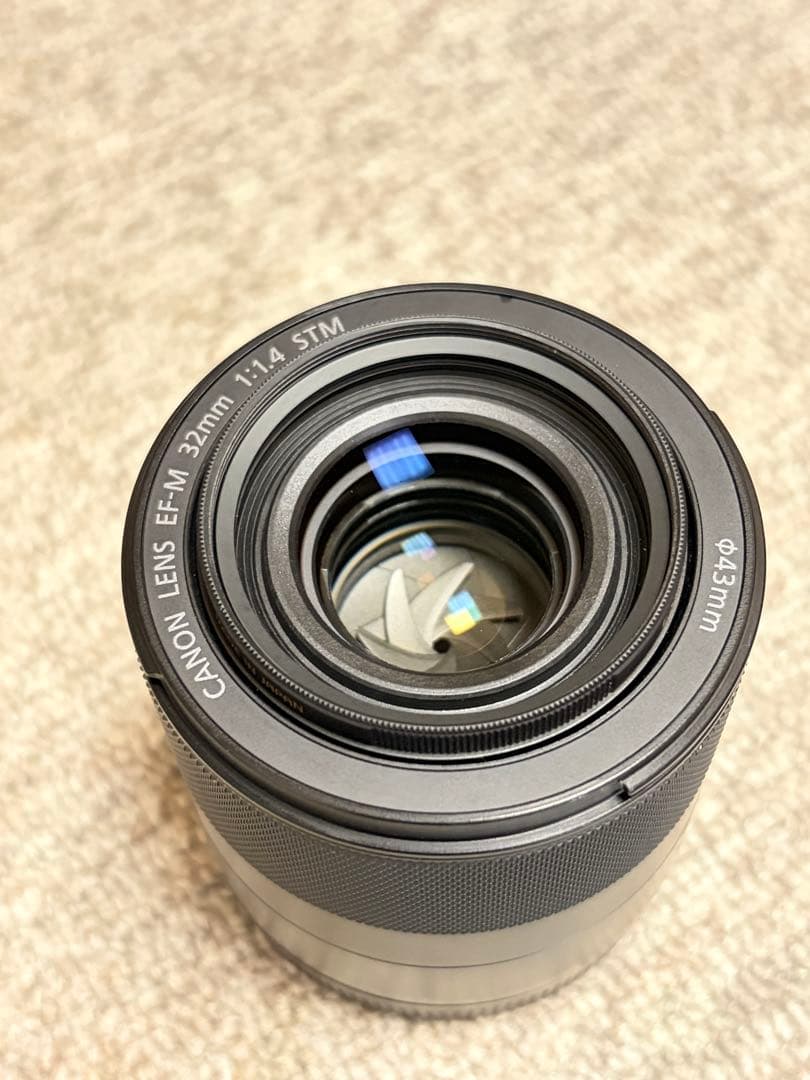 Canon EF-M 32mm f/1.4 STM レンズ