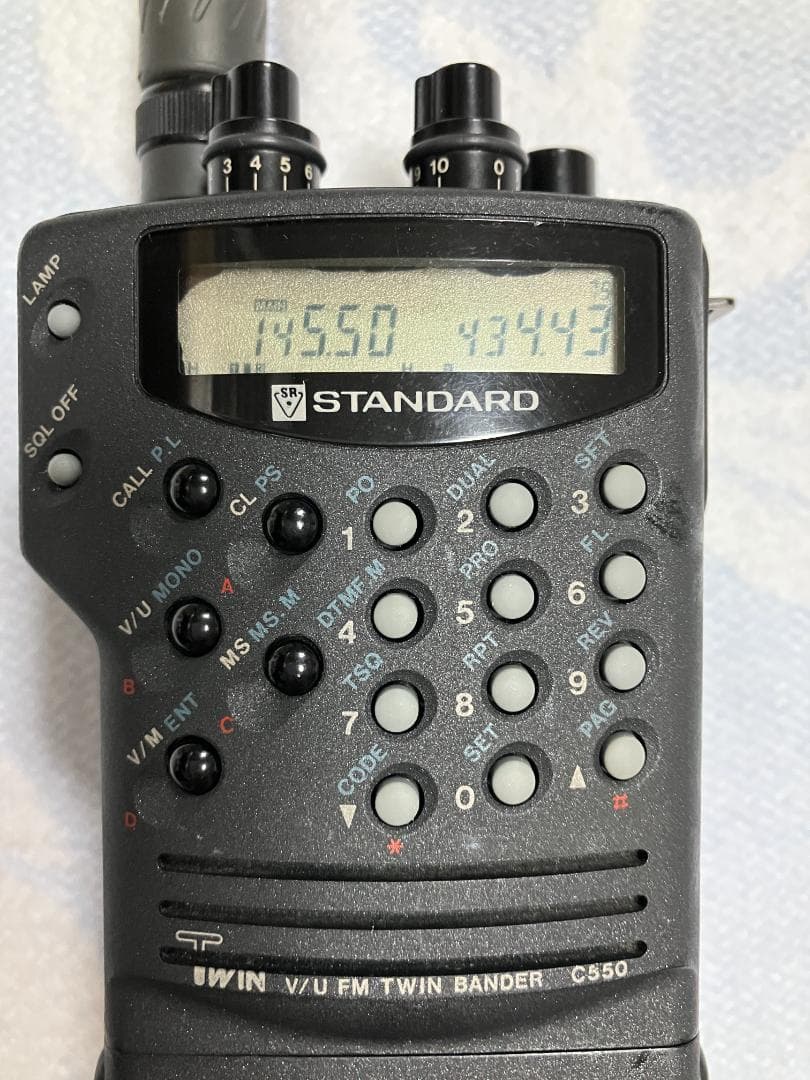 アマチュアハンディ無線機 STANDARD C550 144/430ツインバンダ