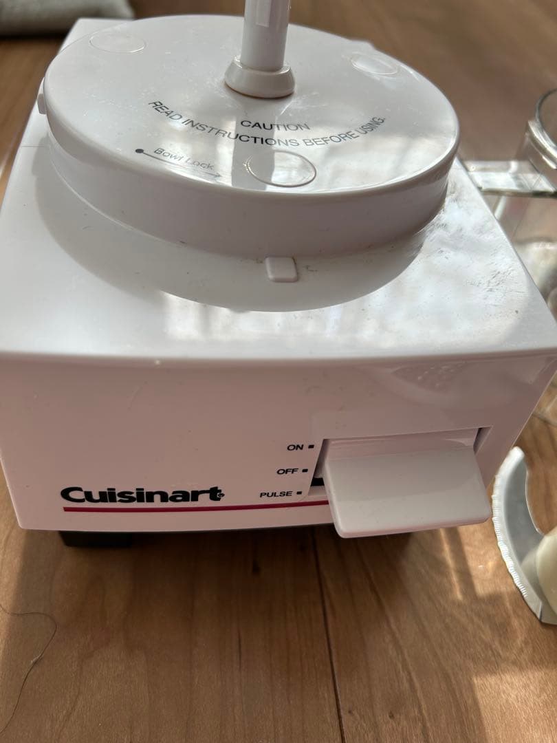 値下げ☆クイジナート☆フードプロセッサー☆DLC-101Ｊ割れヒビあり☆