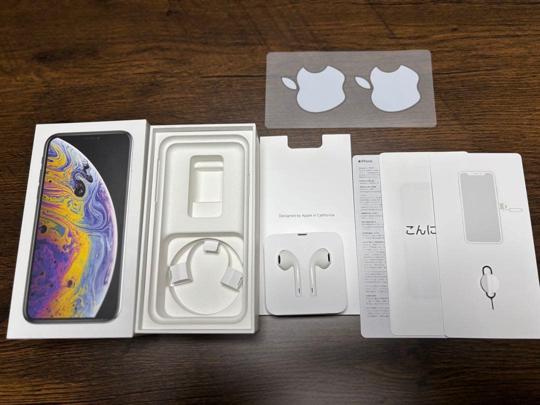 Apple iPhone Xs 64GB シルバー 美品 86％ SIMフリー