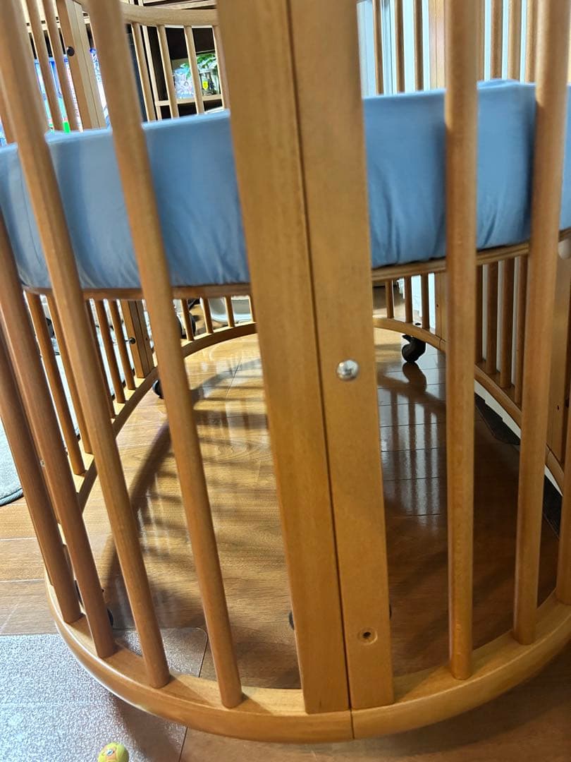 ストッケ　スリーピーベビーベッド　（stokke）