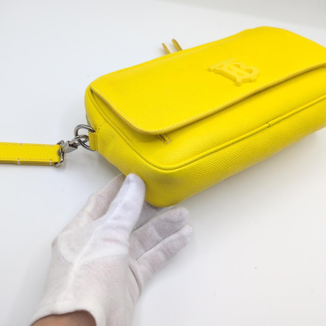 良品✨バーバリー ショルダーバッグ クロスボディバッグ レザー イエロー GR