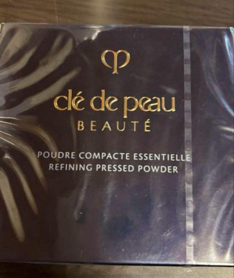 クレドポーボーテ　 プードルコンパクトエサンシエル n