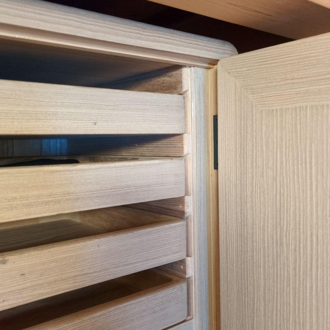 伝統工芸士　一級技能士　長谷川進之介作　 最高級工芸品 桐箪笥　着物